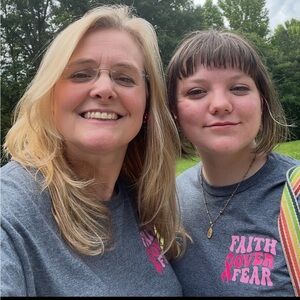 Meet your Posher, Lori